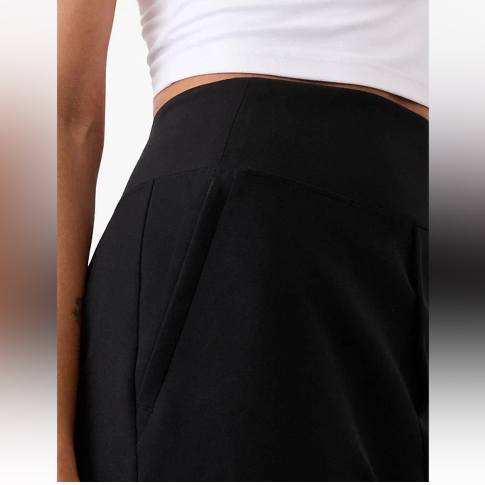 Athleta endless high rise pant blk 2, EUC - Picture 4 of 4
